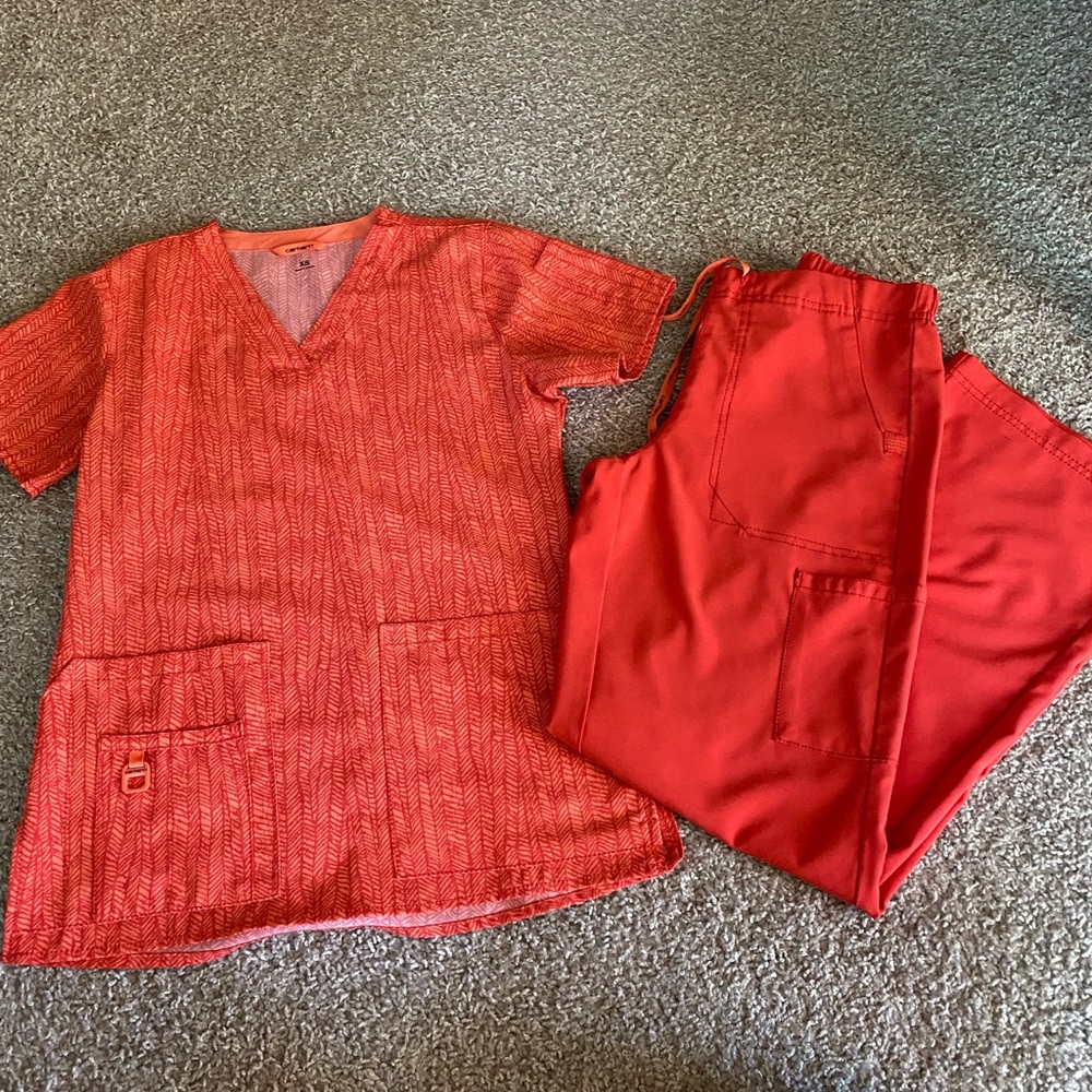 Women’s carhartt scrubs